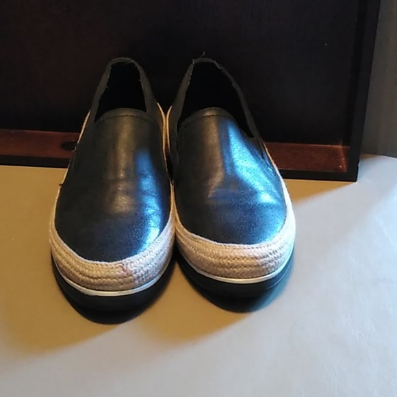 Chinese laundry - Picture 3 of 4